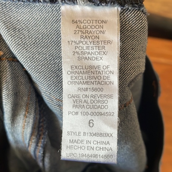 Democracy Ab Technology Distressed Jeans Size 6 - Picture 10 of 10